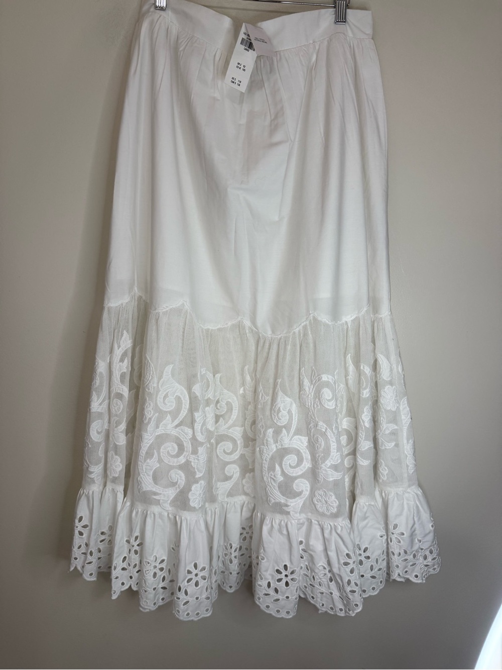 Abercrombie & Fitch NWT White Embroidered Tiered Maxi Skirt size large